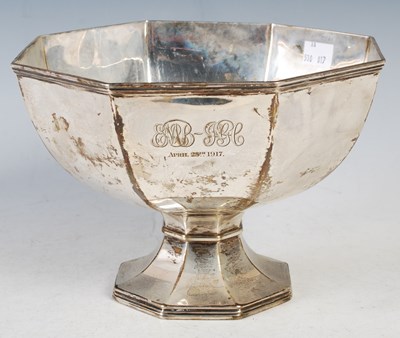 Lot 120 - An early 20th century Sheffield silver...