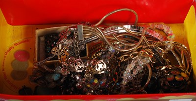 Lot 102 - A box of assorted costume jewellery, necklaces,...