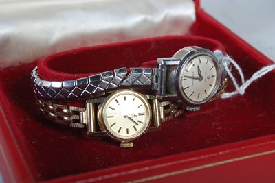 Lot 226 - A vintage ladies Omega Stainless Steel...