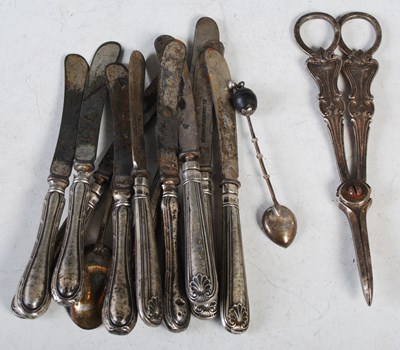 Lot 171 - A pair of 19th century grape scissors,...