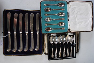 Lot 173 - A cased set of six Sheffield silver teaspoons,...