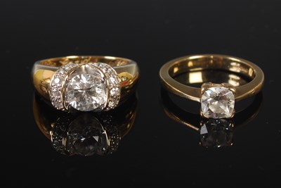Lot 266 - Two gold rings comprising a 14ct gold 'QVC...