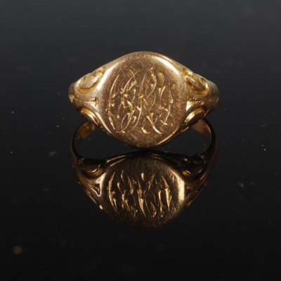 Lot 268 - A late 19th/ early 20th century 18ct gold...
