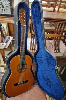 Lot 868 - A Spanish acoustic guitar, Concert Grande.