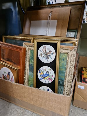 Lot 640 - A box of assorted decorative pictures, prints...