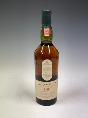 Lot 211A - Lagavulin 16 year old Single Islay Malt Whisky,...