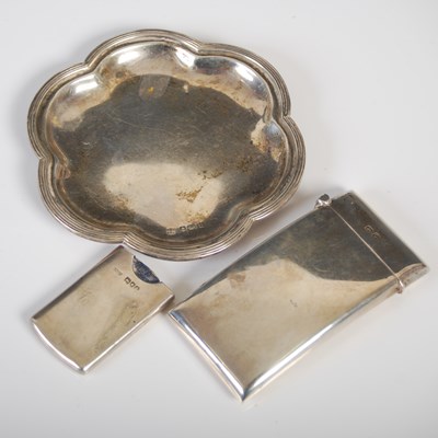 Lot 421 - A group of Victorian and later silver, to...