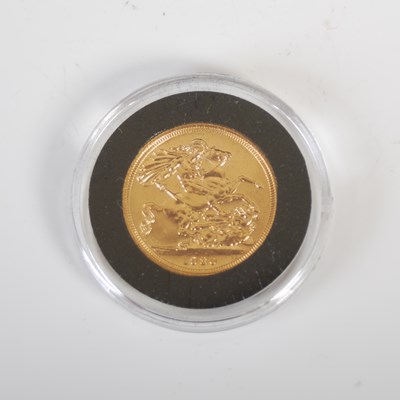 Lot 461 - An Elizabeth II gold sovereign, dated 1980.