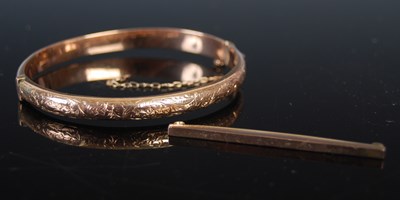 Lot 469 - A vintage 9ct gold hinged bangle, 6.6 grams,...