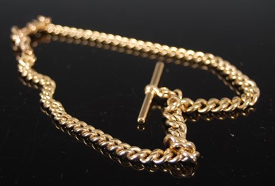 Lot 477 - A 9ct gold graduated Albert chain with T-bar...