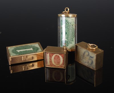 Lot 470 - A collection of four assorted 9ct gold...