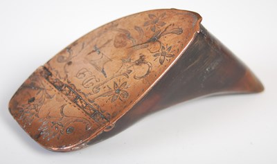 Lot 245 - A Scottish deer’s hoof snuff box, with copper...