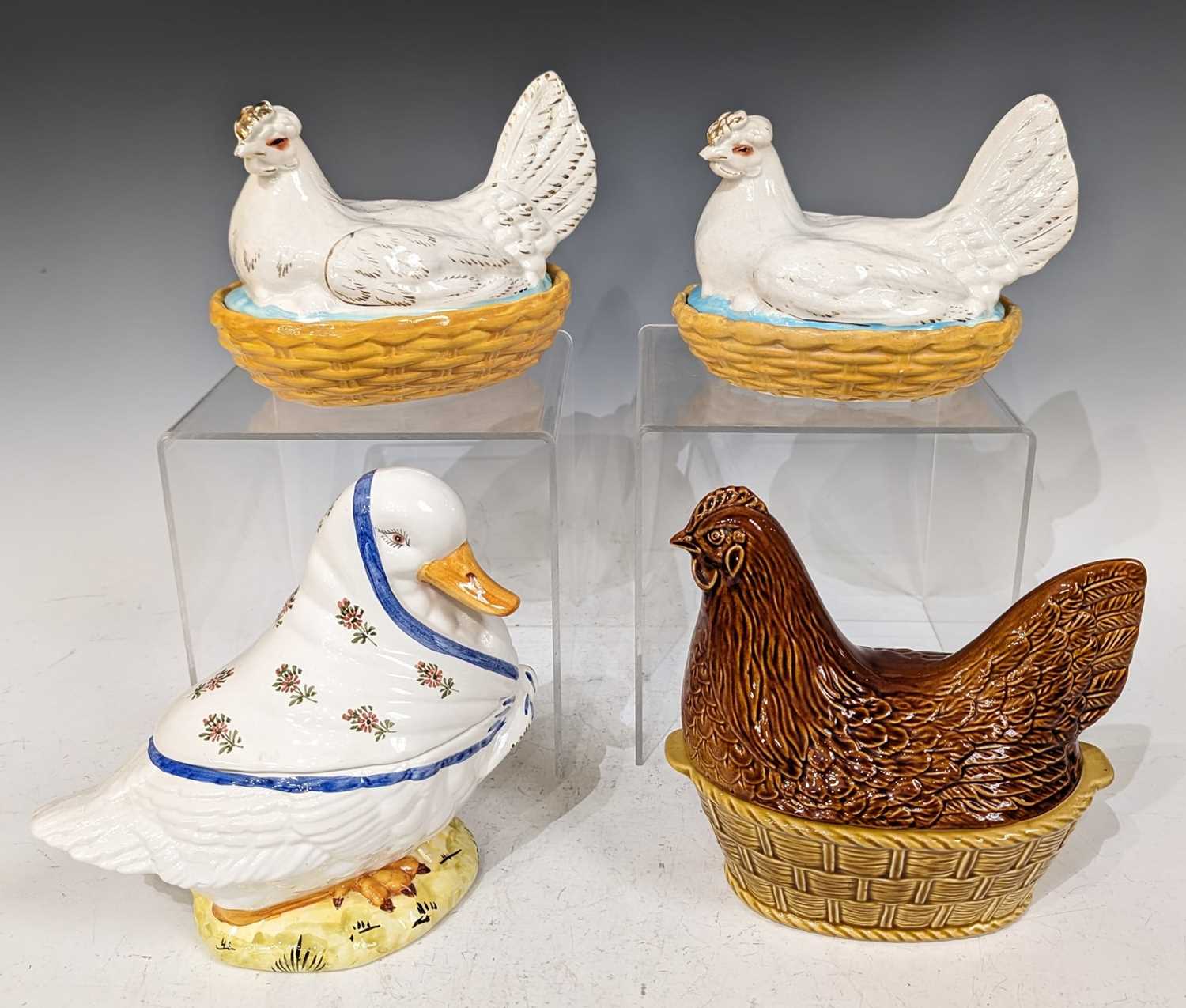 Lot 416 - A Beswick pottery nesting hen, with impressed...
