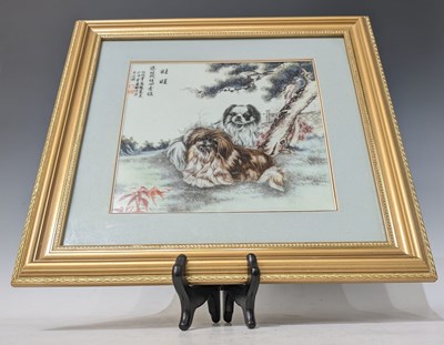 Lot 406 - A late 20th Century Chinese painted porcelain...