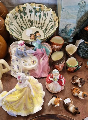 Lot 516 - A collection of Royal Doulton comprising;...