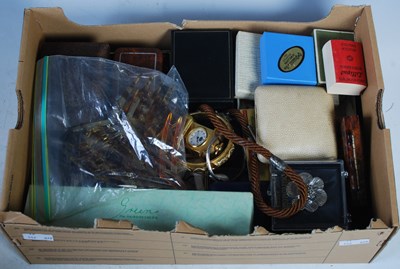 Lot 330 - A box of assorted of assorted costume jewellery.