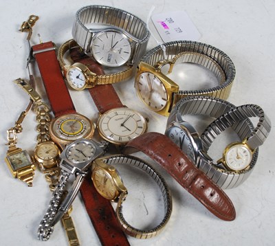 Lot 254 - A collection of assorted vintage Gentleman's...