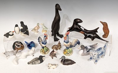 Lot 430 - A collection of assorted animal figures to...