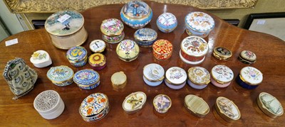 Lot 280 - A collection of assorted enamel boxes to...