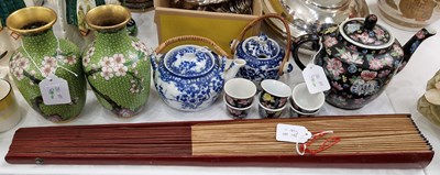 Lot 409 - A collection of Chinese and Japanese wares, to...