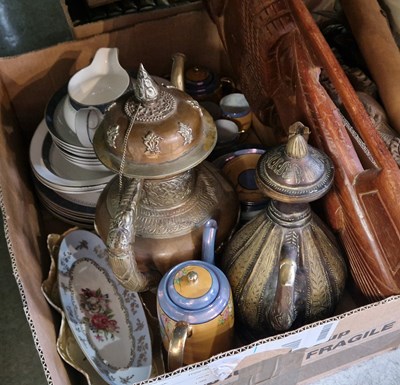 Lot 630 - A box of assorted mixed wares to include two...