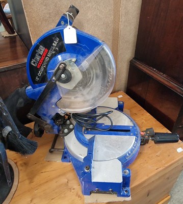 Lot 852 - A Clarke Woodworker 10" compound mitresaw.