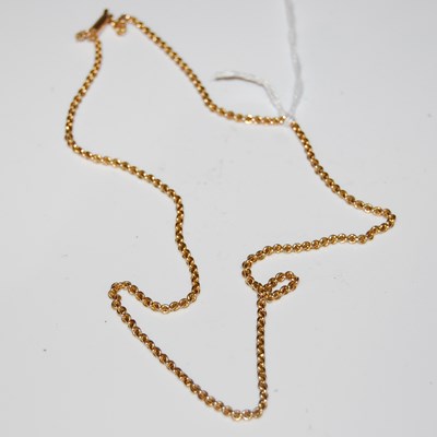 Lot 38 - A yellow metal necklace stamped '9C', 5.7 grams.
