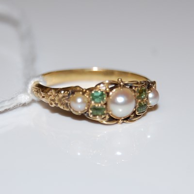 Lot 40 - A yellow metal, split pearl and green stone...