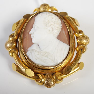 Lot 314 - A late 19th century yellow metal and cameo set...