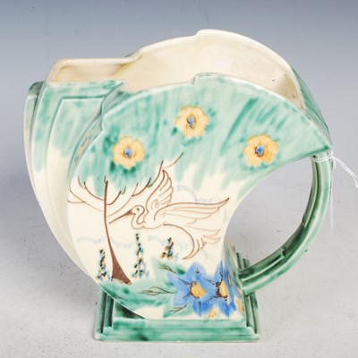 Lot 319 - A Streamline pottery Art Deco jug decorated...