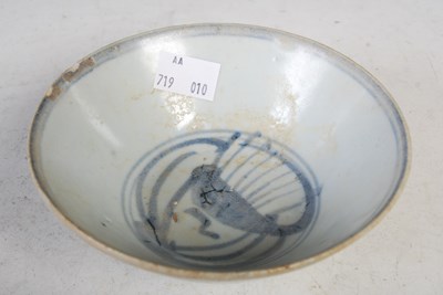 Lot 21 - A Chinese blue and white porcelain bowl, Ming...
