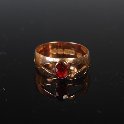Lot 42 - A 9ct gold and single-stone synthetic ruby...