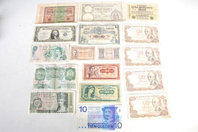 Lot 71 - Banknotes - a collection of assorted banknotes...