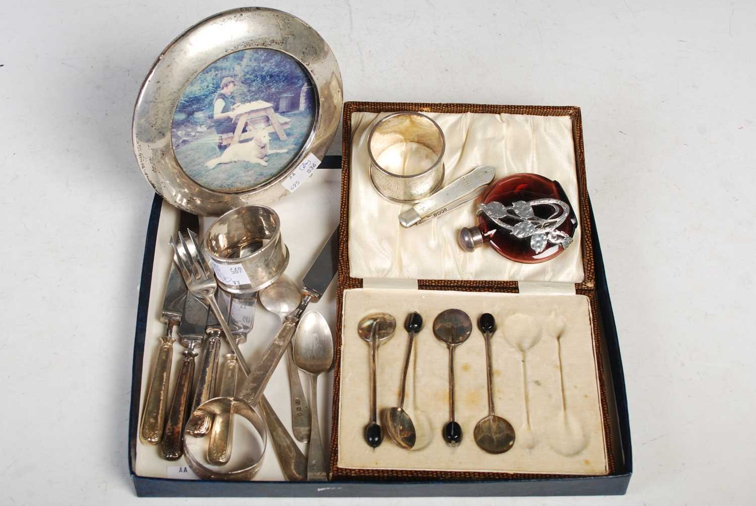 Lot 150 - A collection of assorted silverware, to...