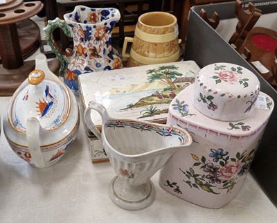 Lot 435 - A collection of assorted porcelain and...