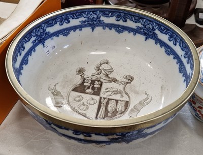 Lot 436 - A Royal Doulton transfer printed bowl with...